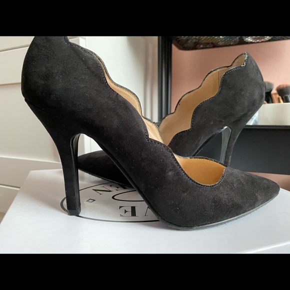 Black Suede Chinese Laundry Heels - Picture 2 of 4